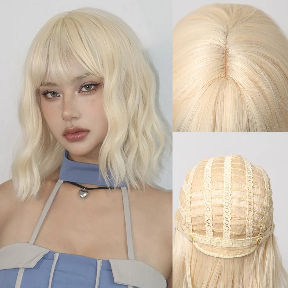 Perruque Synthétique Blonde Courte Bouclée avec Frange - deslyshopping