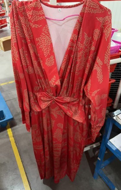 Robe d'été à col en V à manches neuf - quarts - deslyshopping