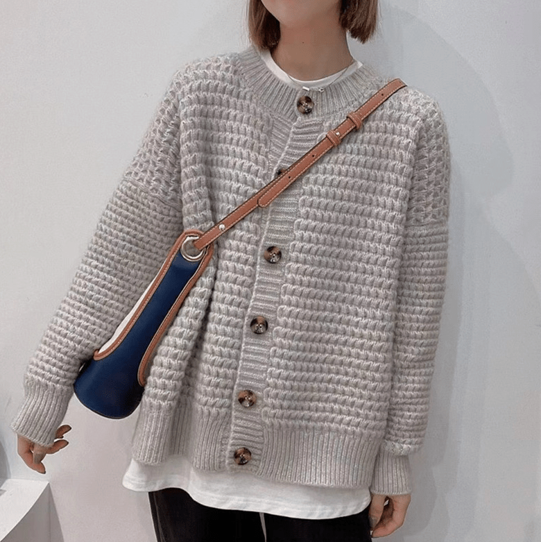 🧶 Cardigan en Tricot Boutonné - deslyshopping