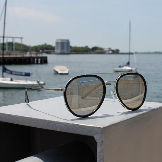Lunettes de Soleil Stark de Jase New York en Argent 🕶️✨ - deslyshopping