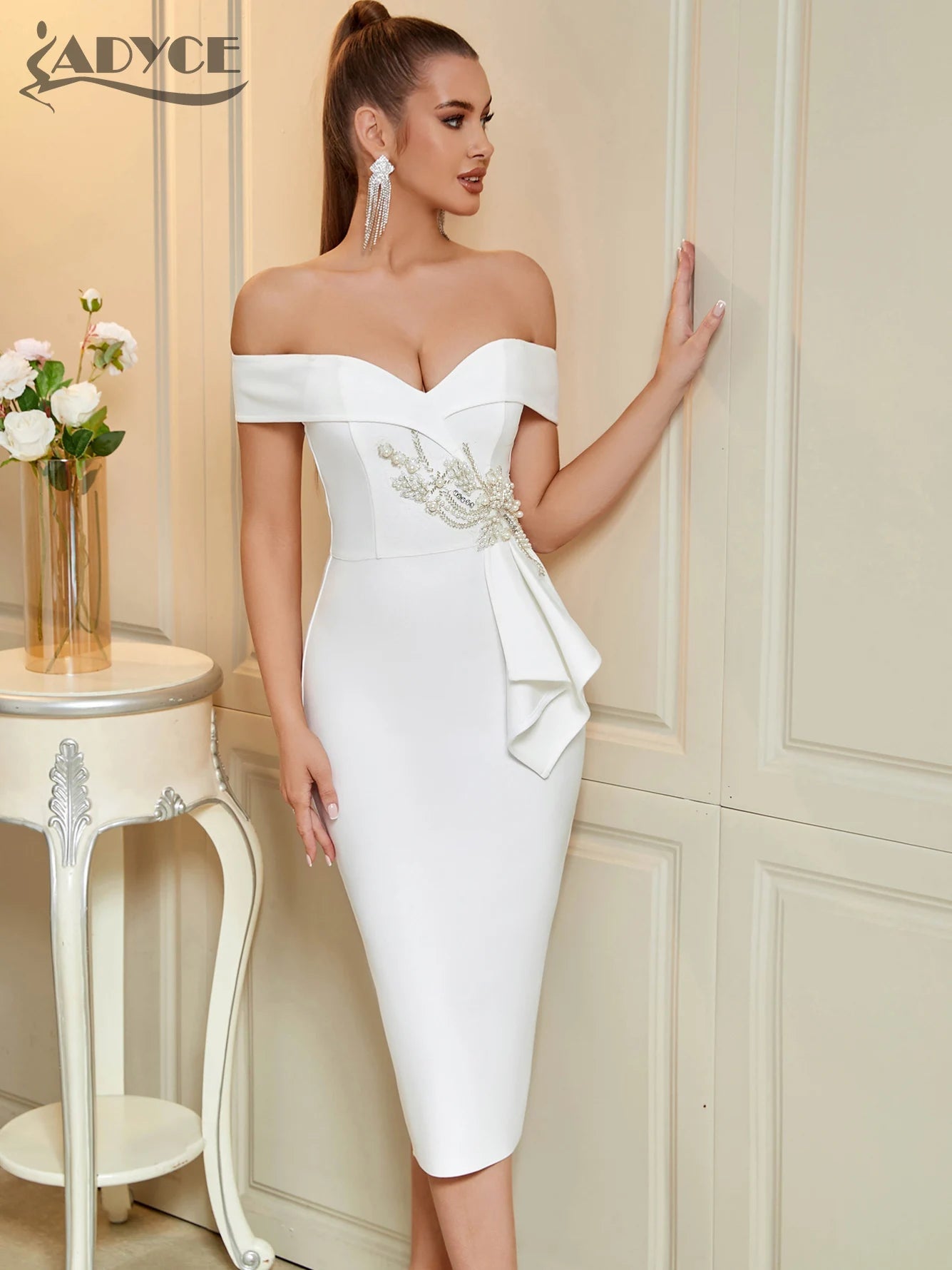 Robe Bandage Floral Perlé à Épaules Dénudées - deslyshopping